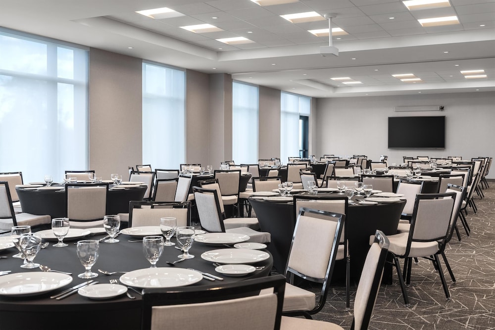 Hyatt Place Toronto Airport 42/50