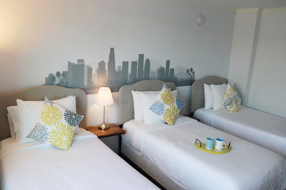 Hometel Suites 28/72
