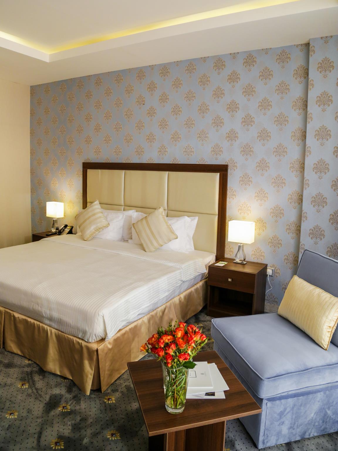SUPERIOR ROOM