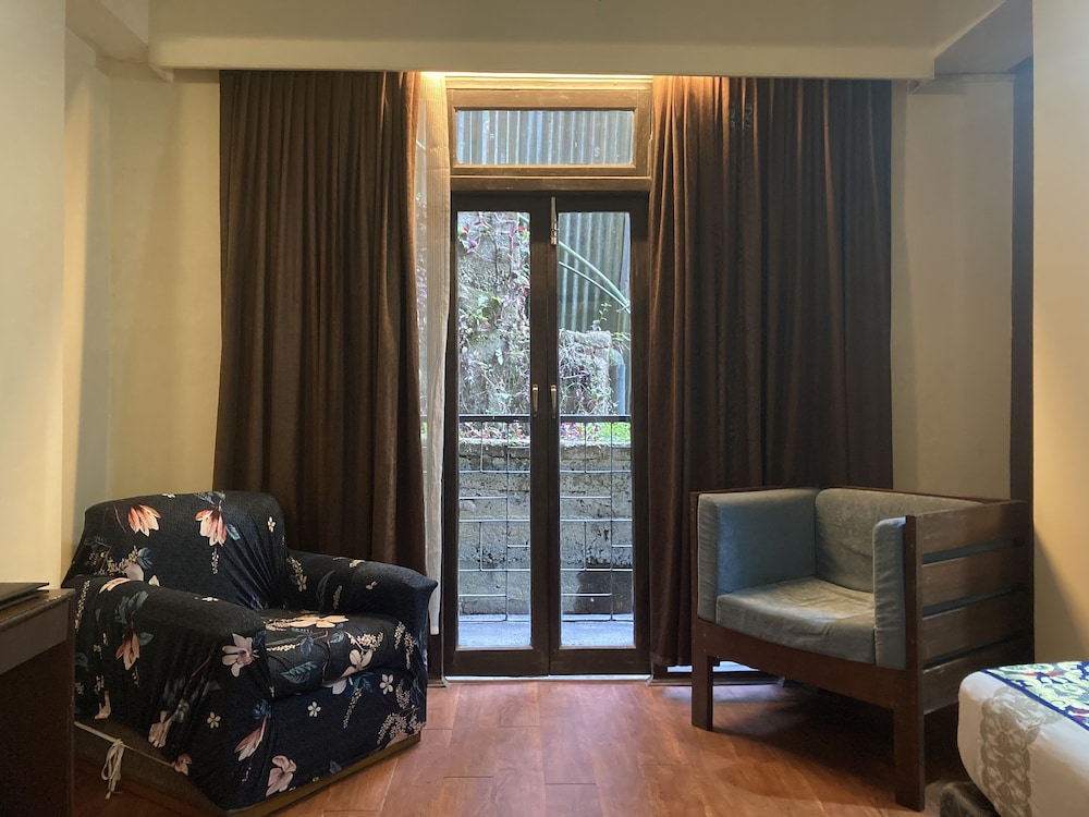 Maya Inn 56/70