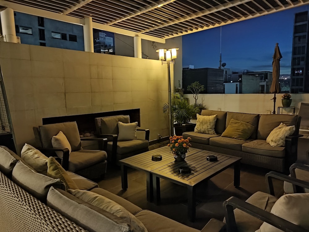 Lombardo Suites 29/50