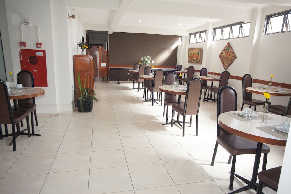 Laparos Hotel 21/24
