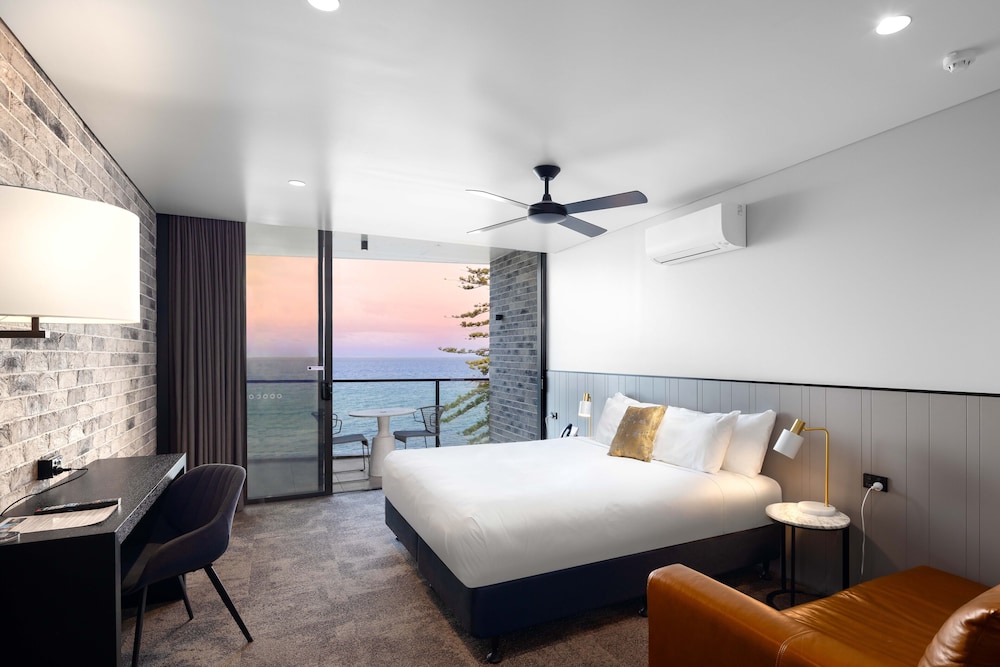 Deluxe, King Bed, Ocean Front، The Sebel Brisbane Margate Beach 5/8