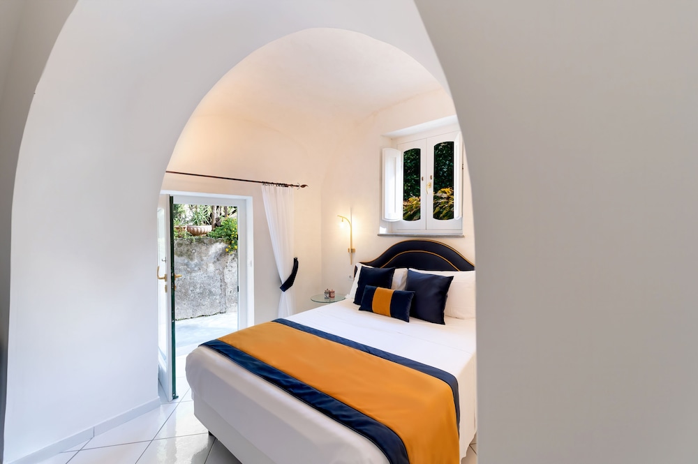 CLASSIC, DOUBLE BED