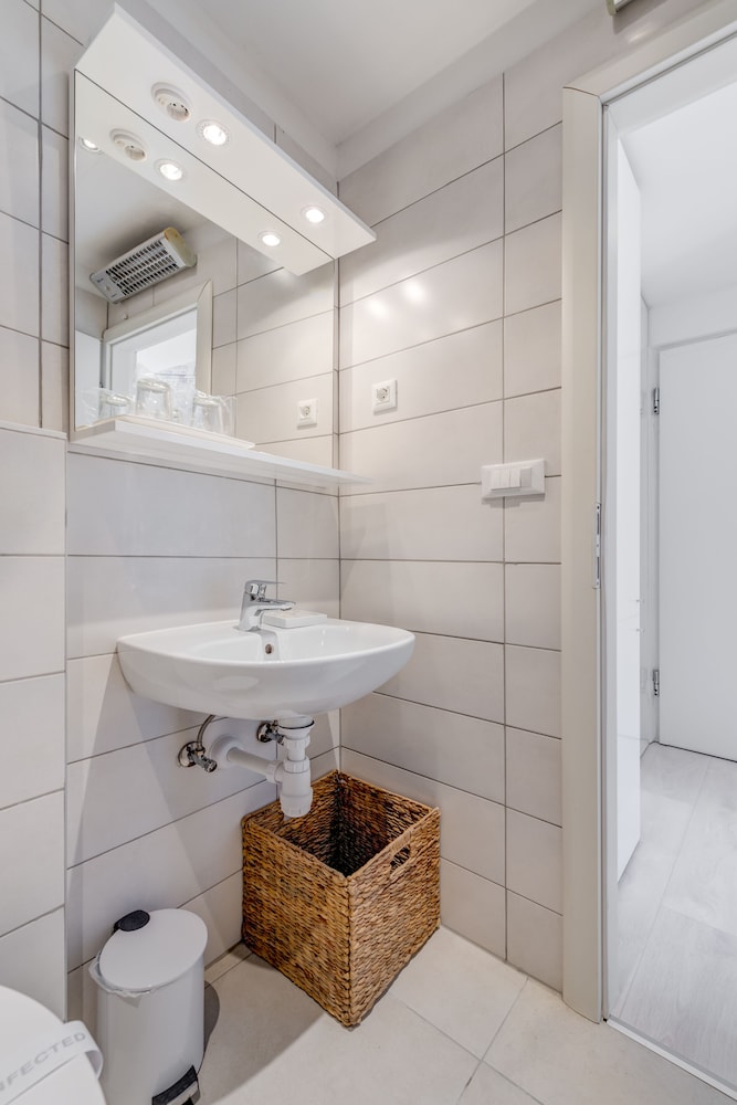 Split Palace Luxury Retreat 30/34