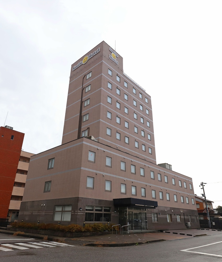 Smile Hotel Takaoka Ekimae 2/58