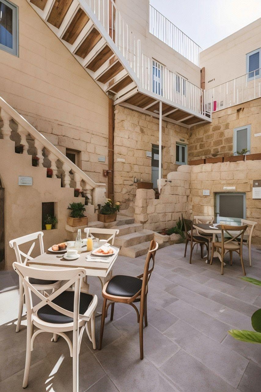 Talbot and Bons Boutique Bed & Breakfast 18/23