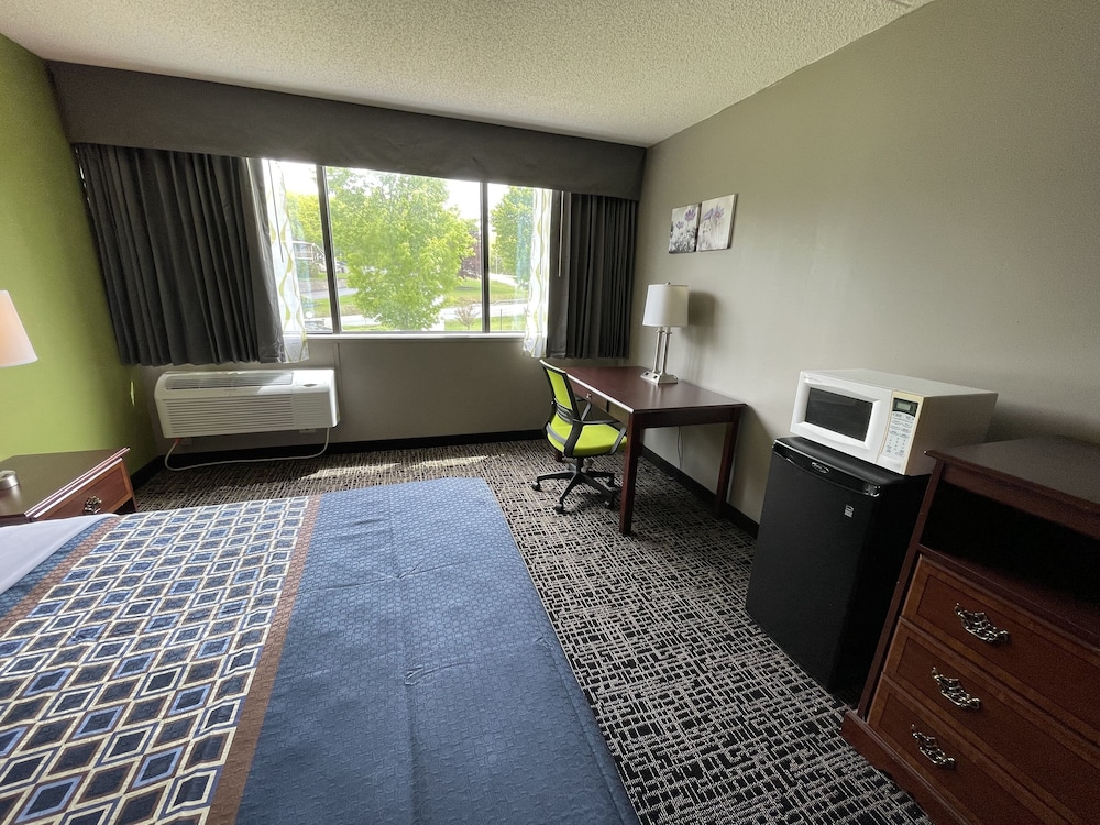 Wingate by Wyndham Lake George 28/63