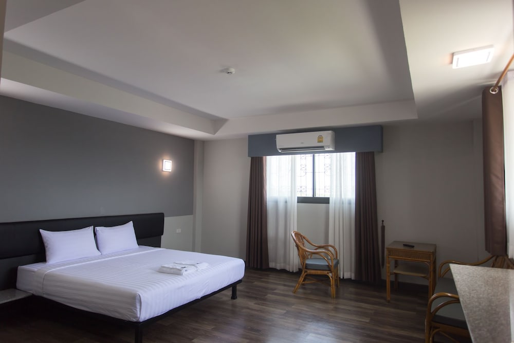 Iron Resort&Hotel 13/49