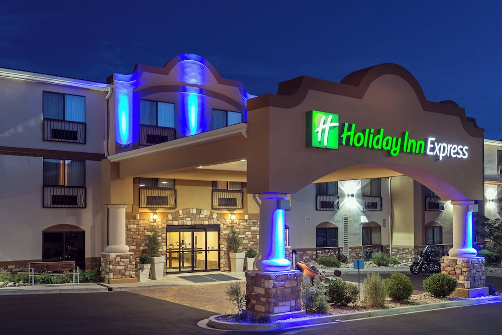 Holiday Inn Express Suites Moab 2/63