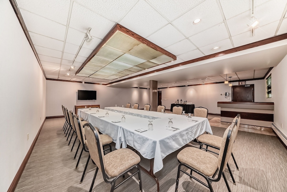 Jasper Inn And Suites 62/76
