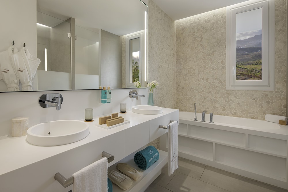 Royal Hideaway Corales Suites 76/77