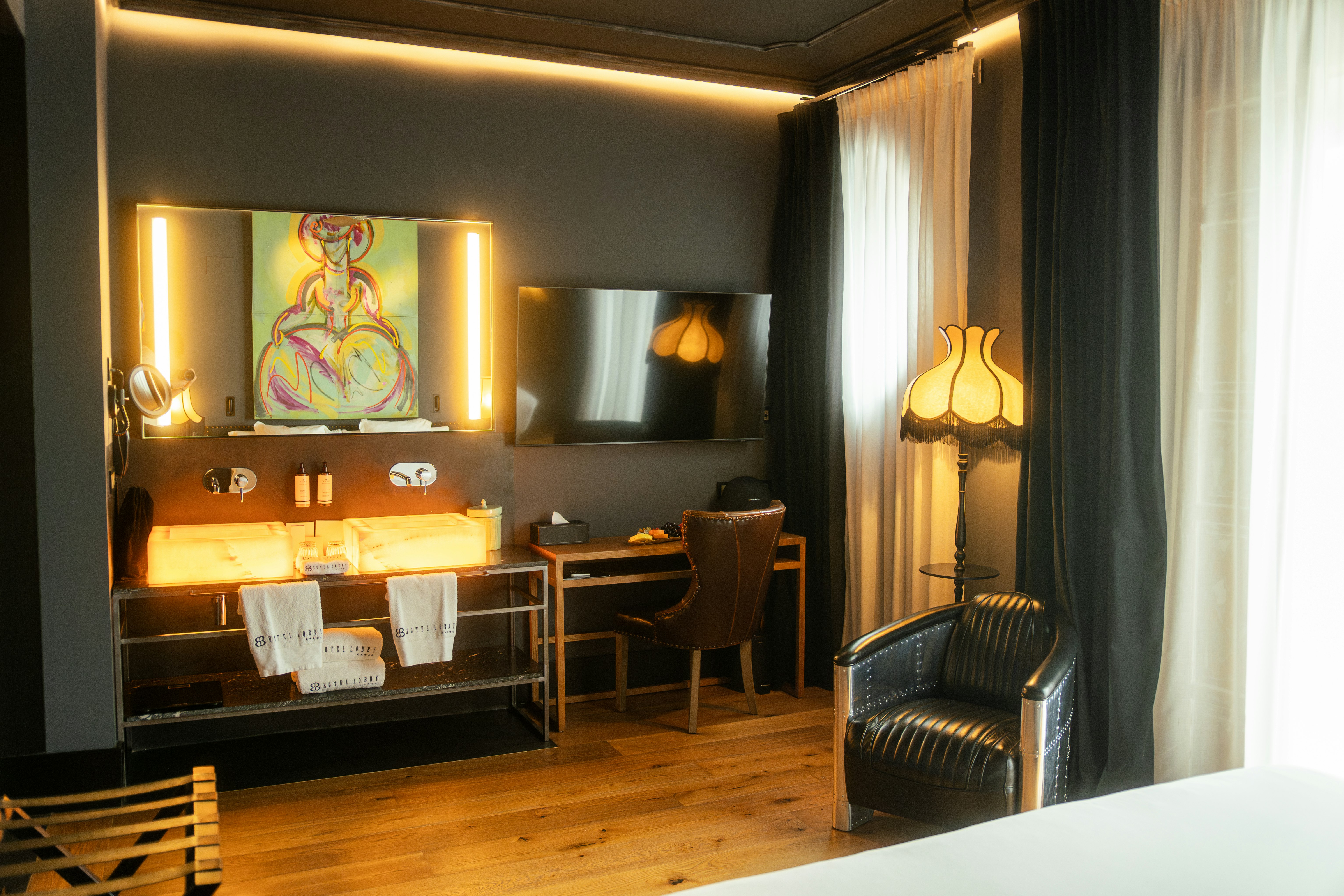 Hotel Lobby Room 55/67
