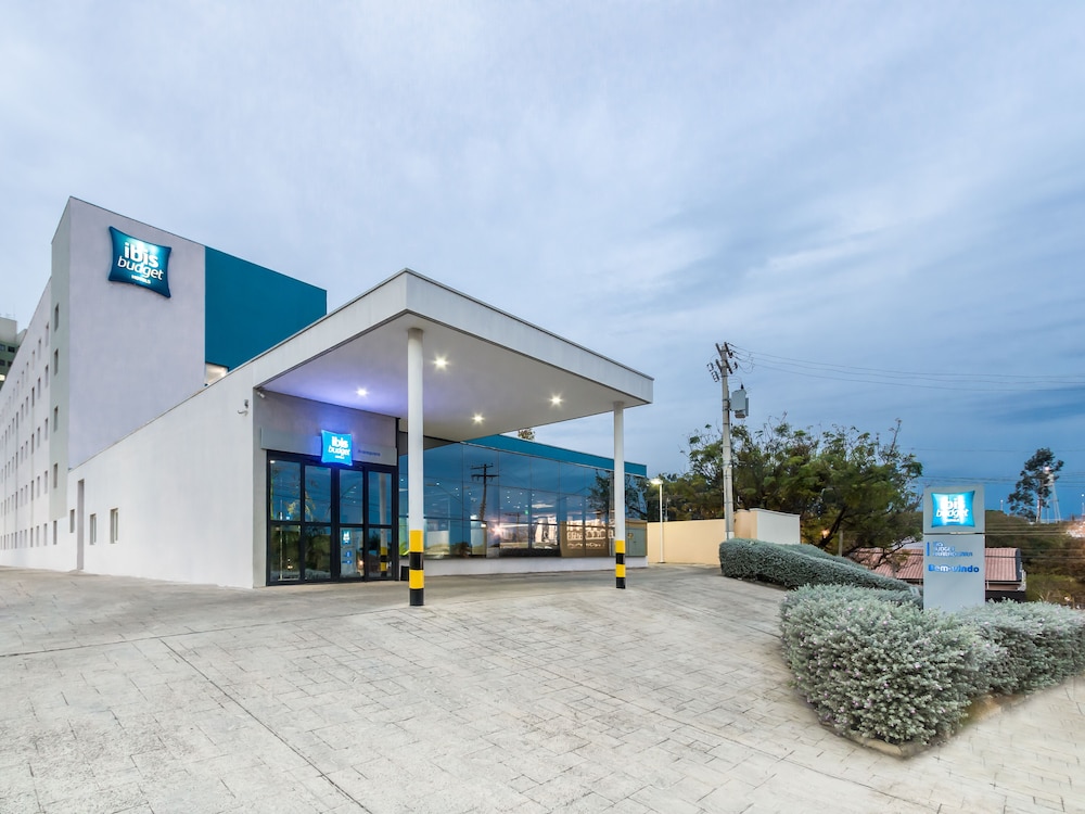 Ibis Budget Araraquara 62/67