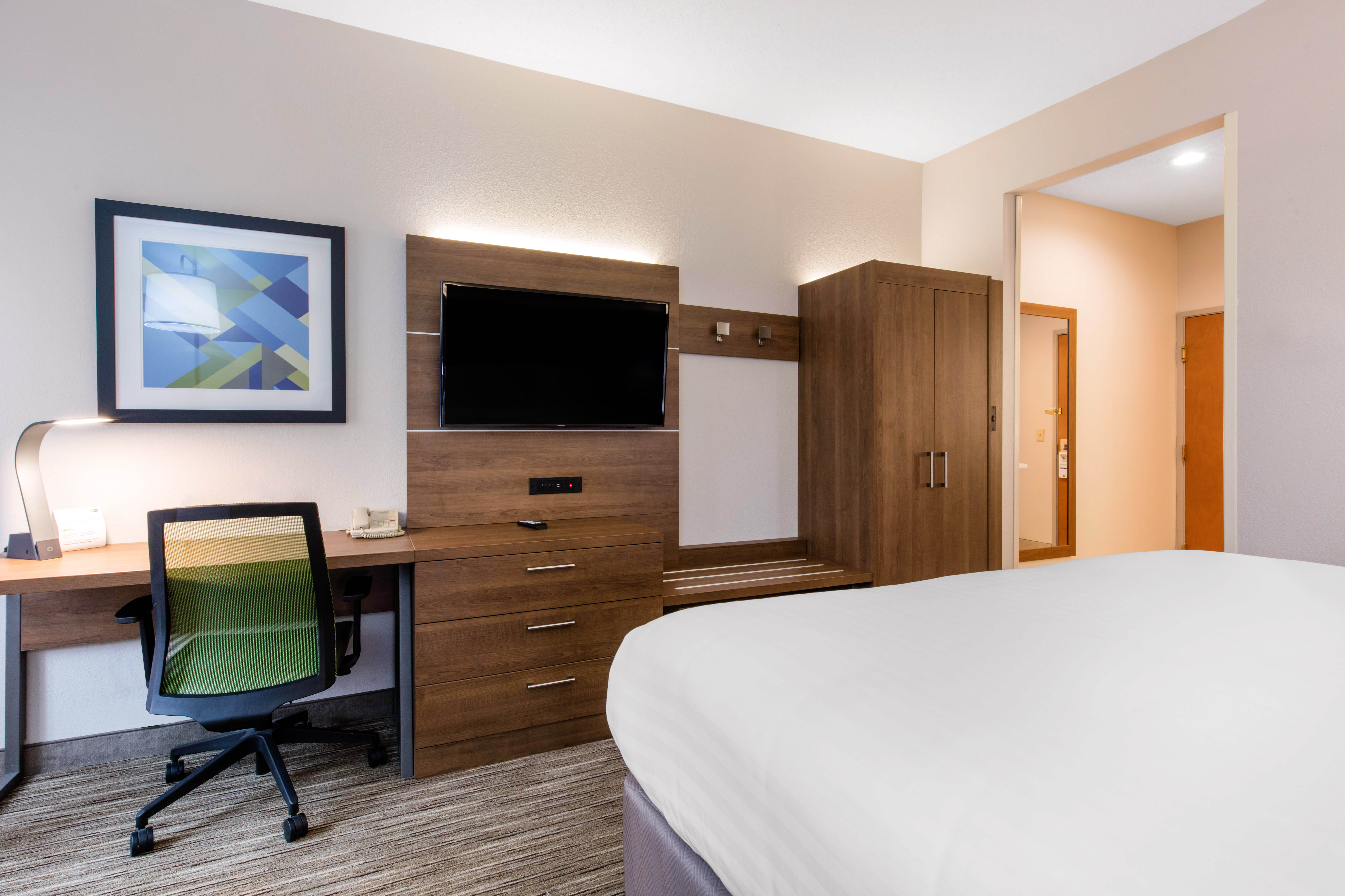 Holiday Inn Express Henderson N Evansville South 16/40