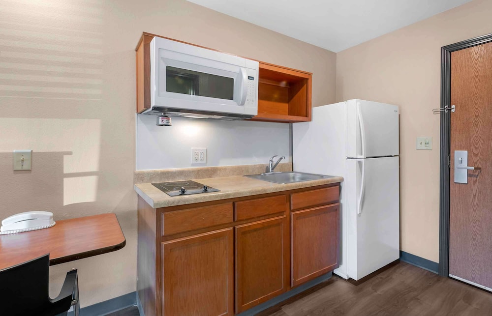 Extended Stay America Select Suites - Jacksonville - North 42/42