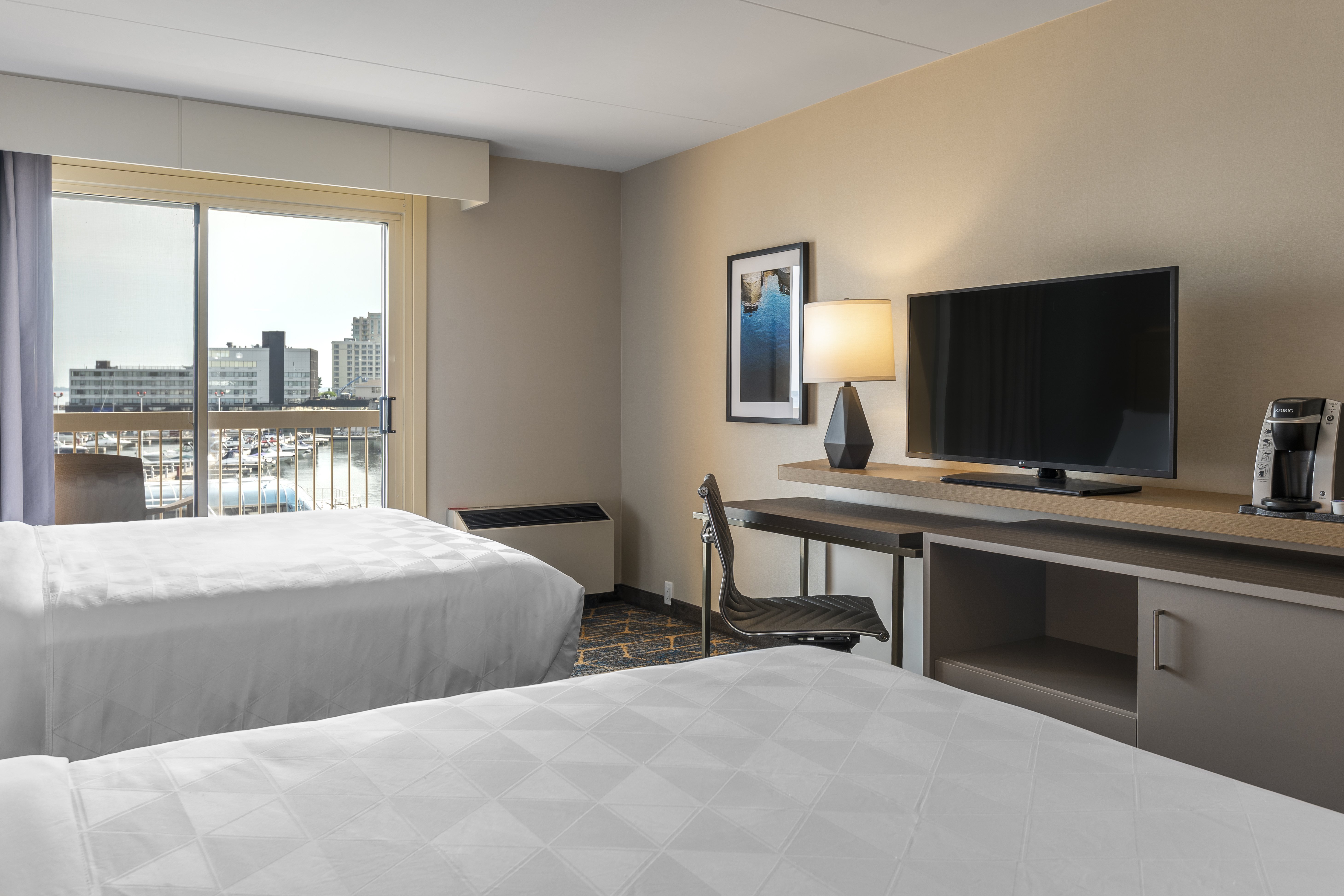 Holiday Inn Kingston Waterfront 25/71