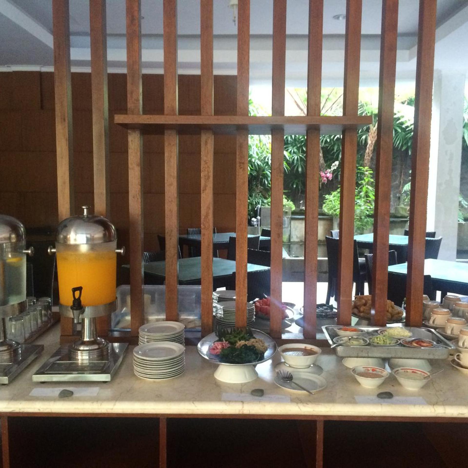 Surya Kencana Seaside Hotel 24/50