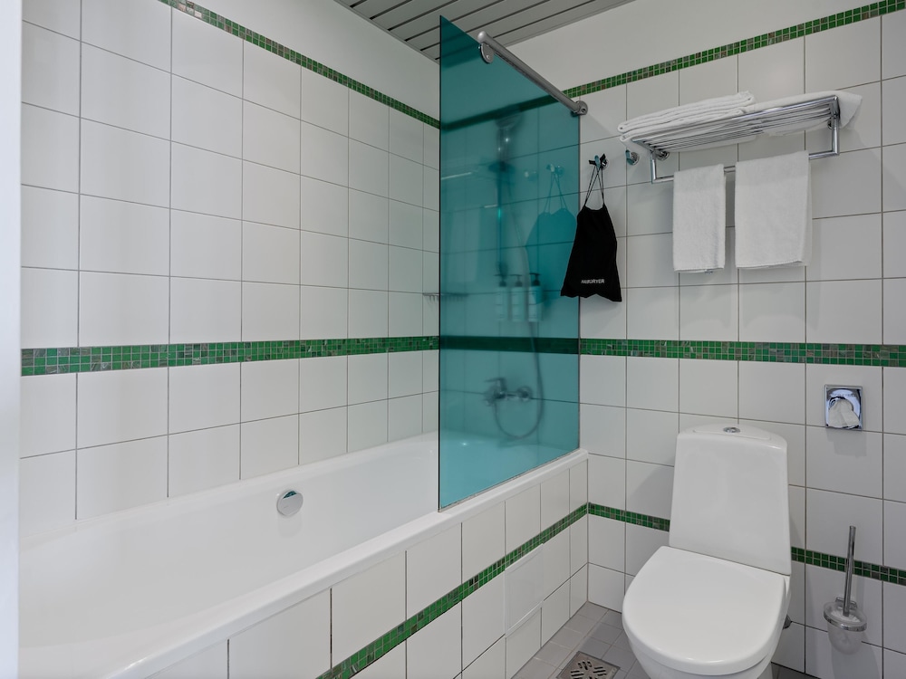 Park Inn By Radisson Central Tallinn 75/76