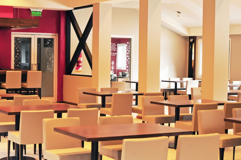 Hotel Puerto Blest 20/32