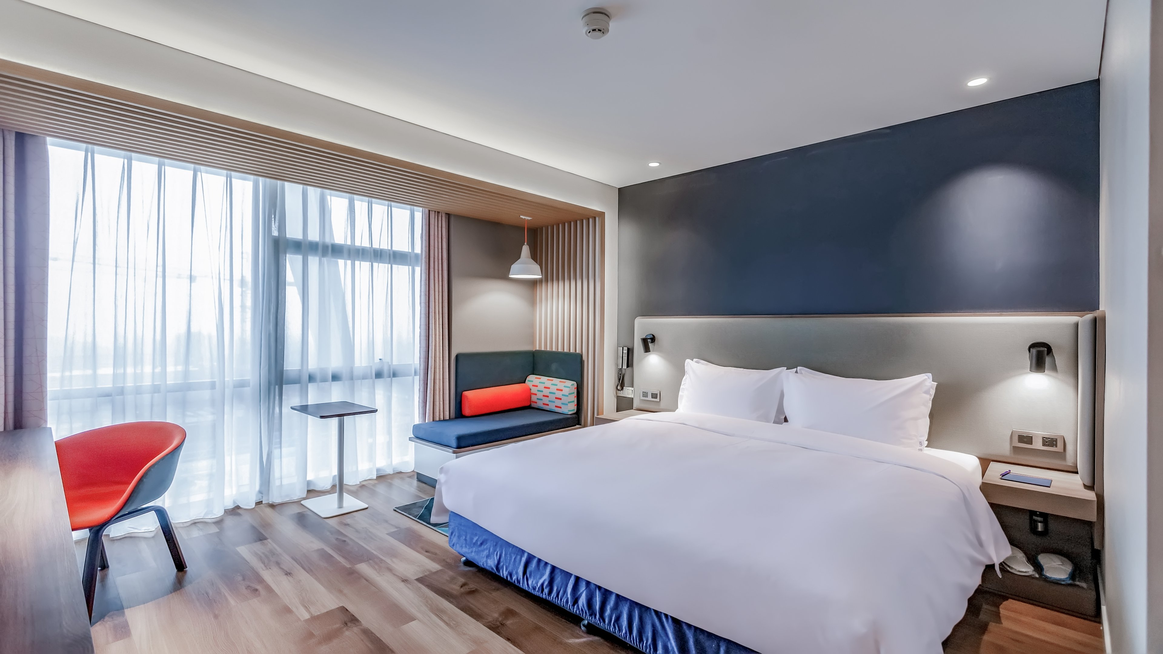 Standard, King Bed