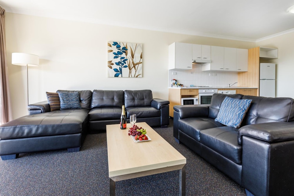 Perth Ascot Central Apartment Hotel 32/68