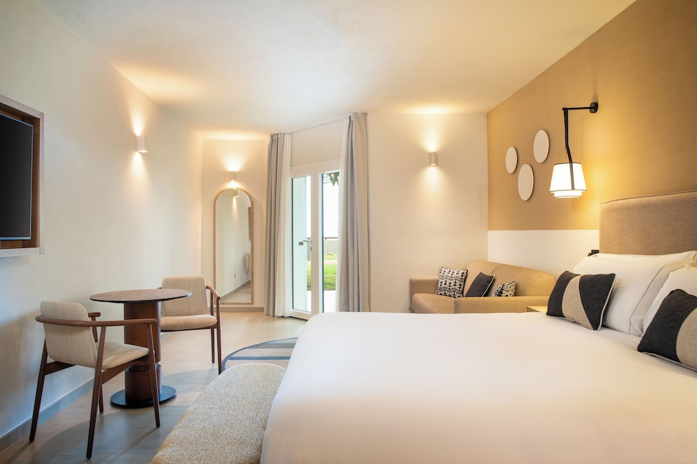 Mangia's Sardinia Resort 10/49