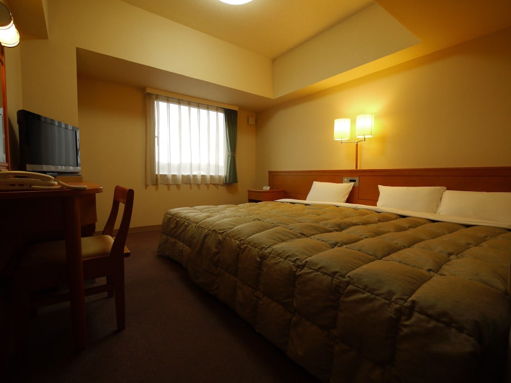 Hotel Route-Inn Shinjyo Ekimae 8/27