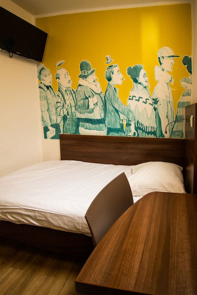 Hotel Le Pastel 23/48