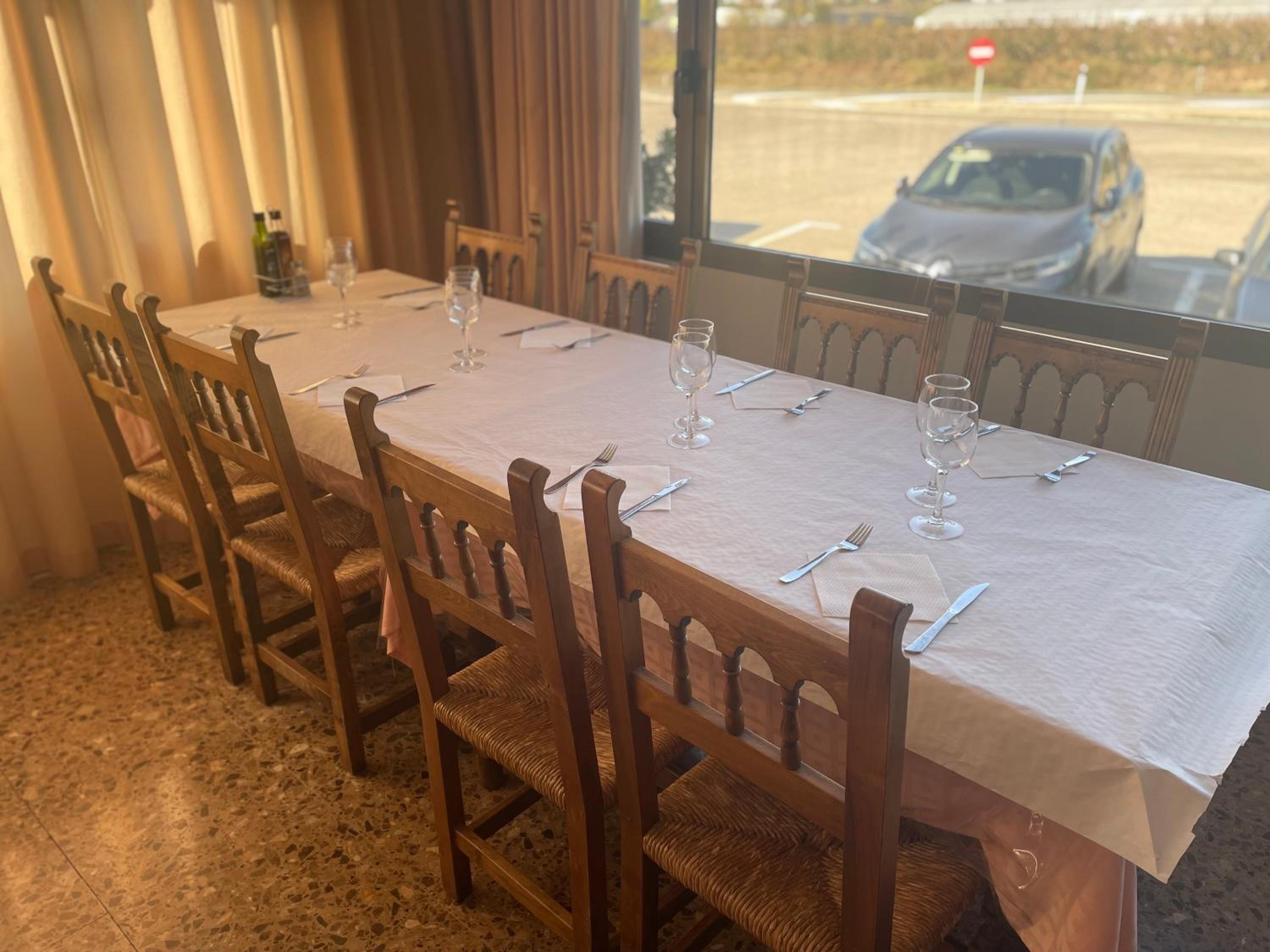 Hotel Reina Isabel 48/58