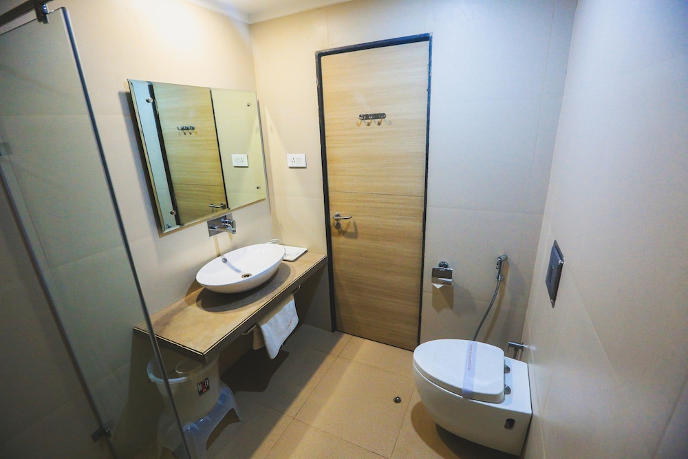 Rudraksh Club & Resort 26/27