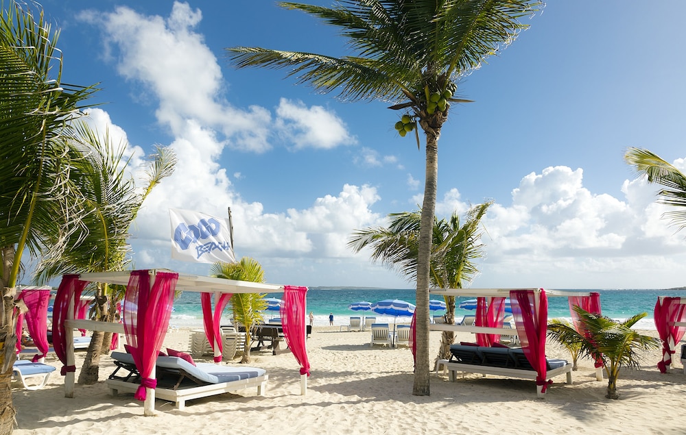 Esmeralda Resort in ORIENT BAY
