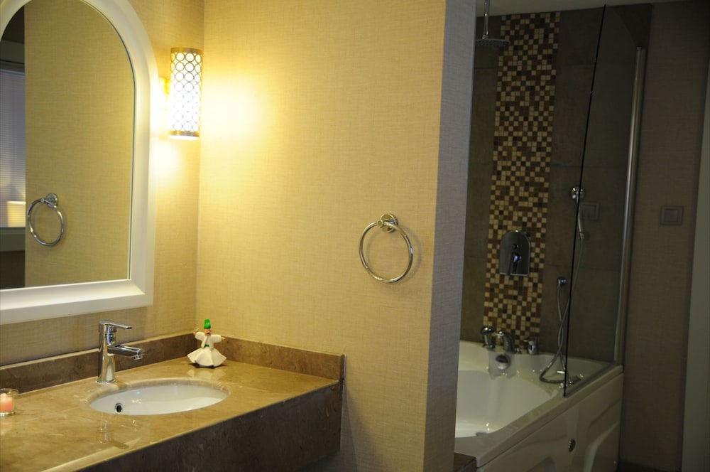 Han Deluxe Hotel 44/45