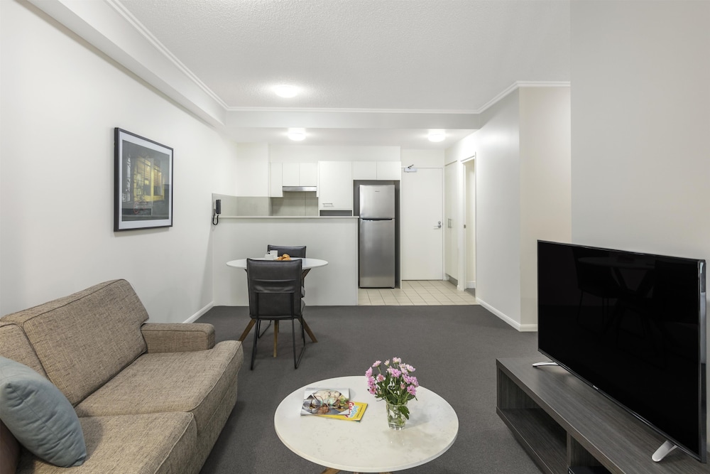 Oaks Brisbane On Margaret Suites 45/64