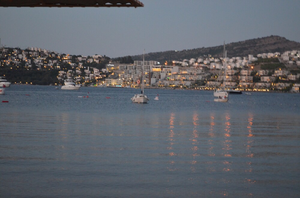 Olira Boutique Hotel & Spa 48/55