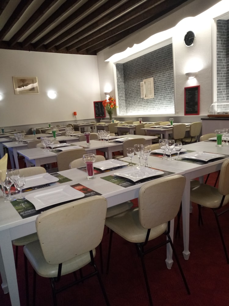 Hotel Moderne 34/45