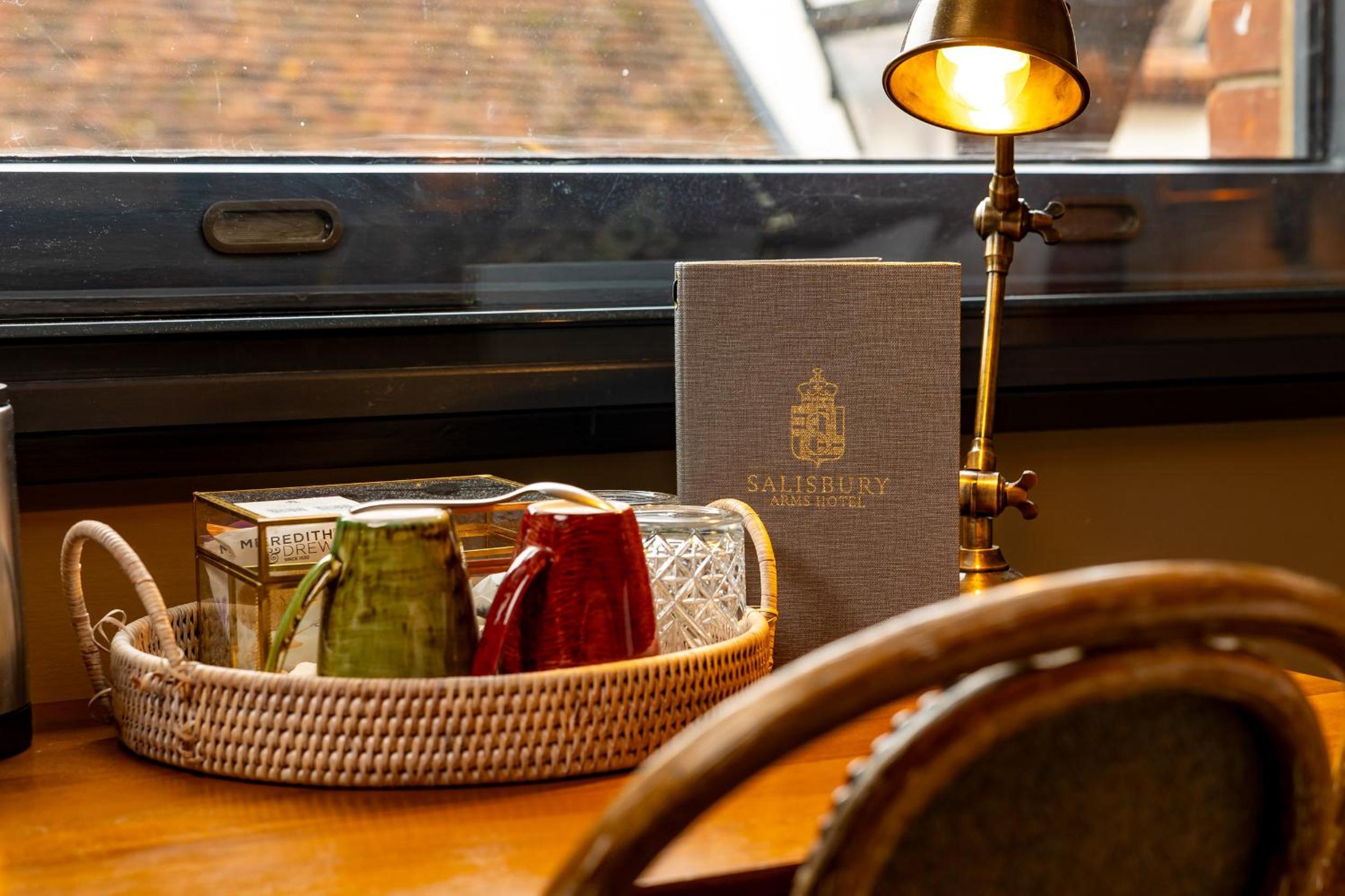 Salisbury Arms Hotel 28/54