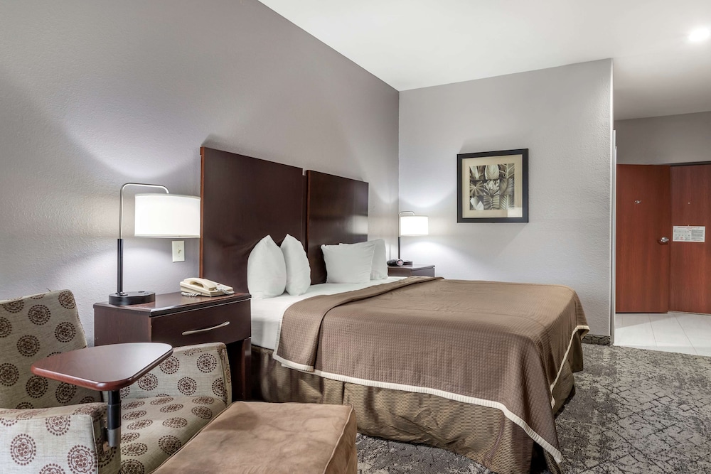 BEST WESTERN Oakdale Inn 16/33