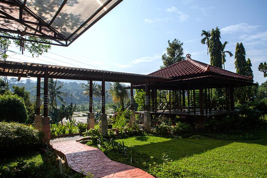 Villa Sawah Hotel and Resort 23/29