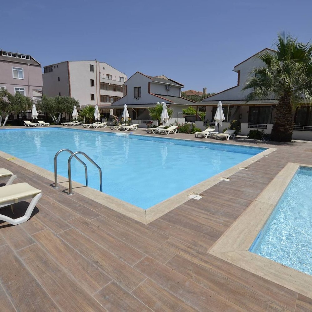 Afissia Garden Hotel 44/49