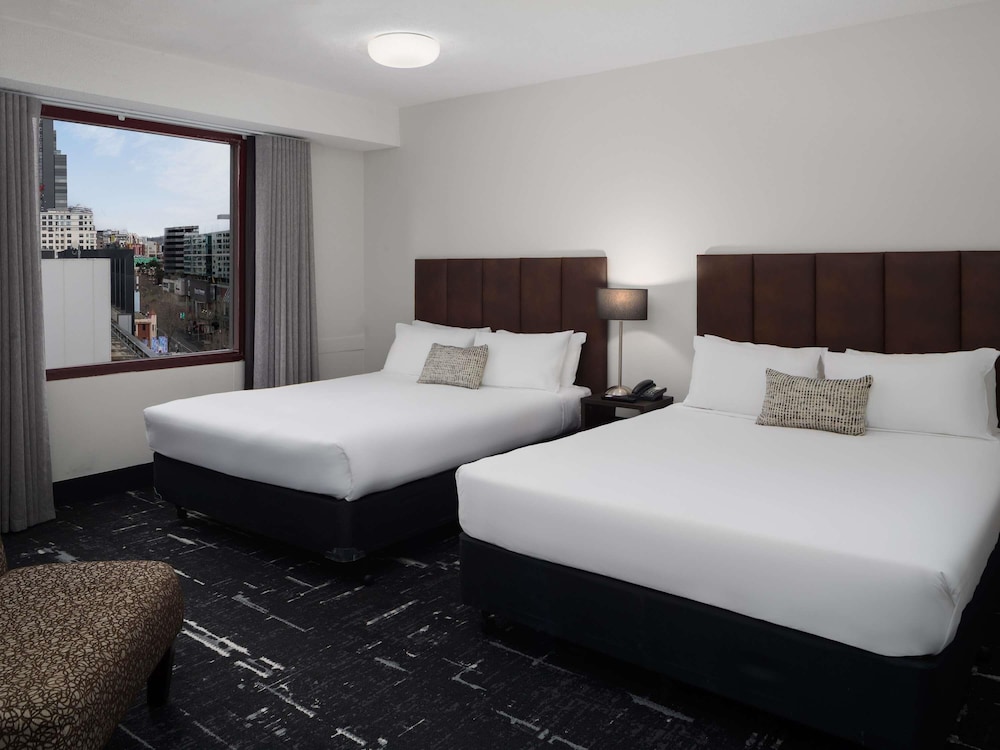 Superior, 2 Queen beds