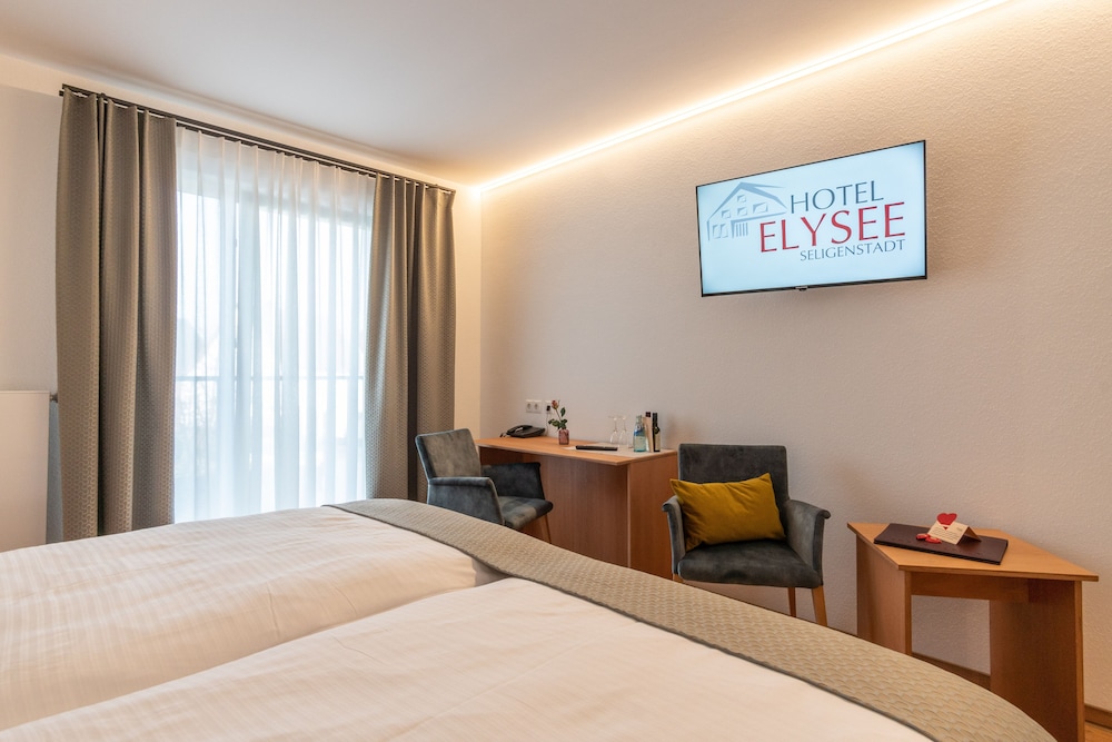 Hotel Elysee 3/37