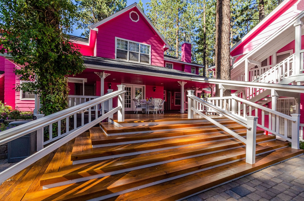 Apples Bed Breakfast 3/71