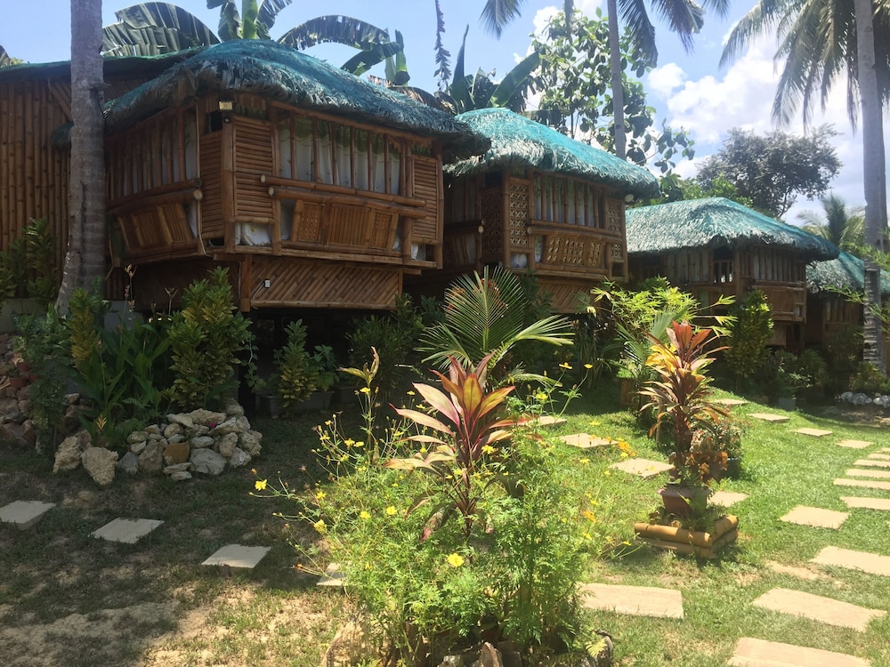 Coco Garden Villas 4/40