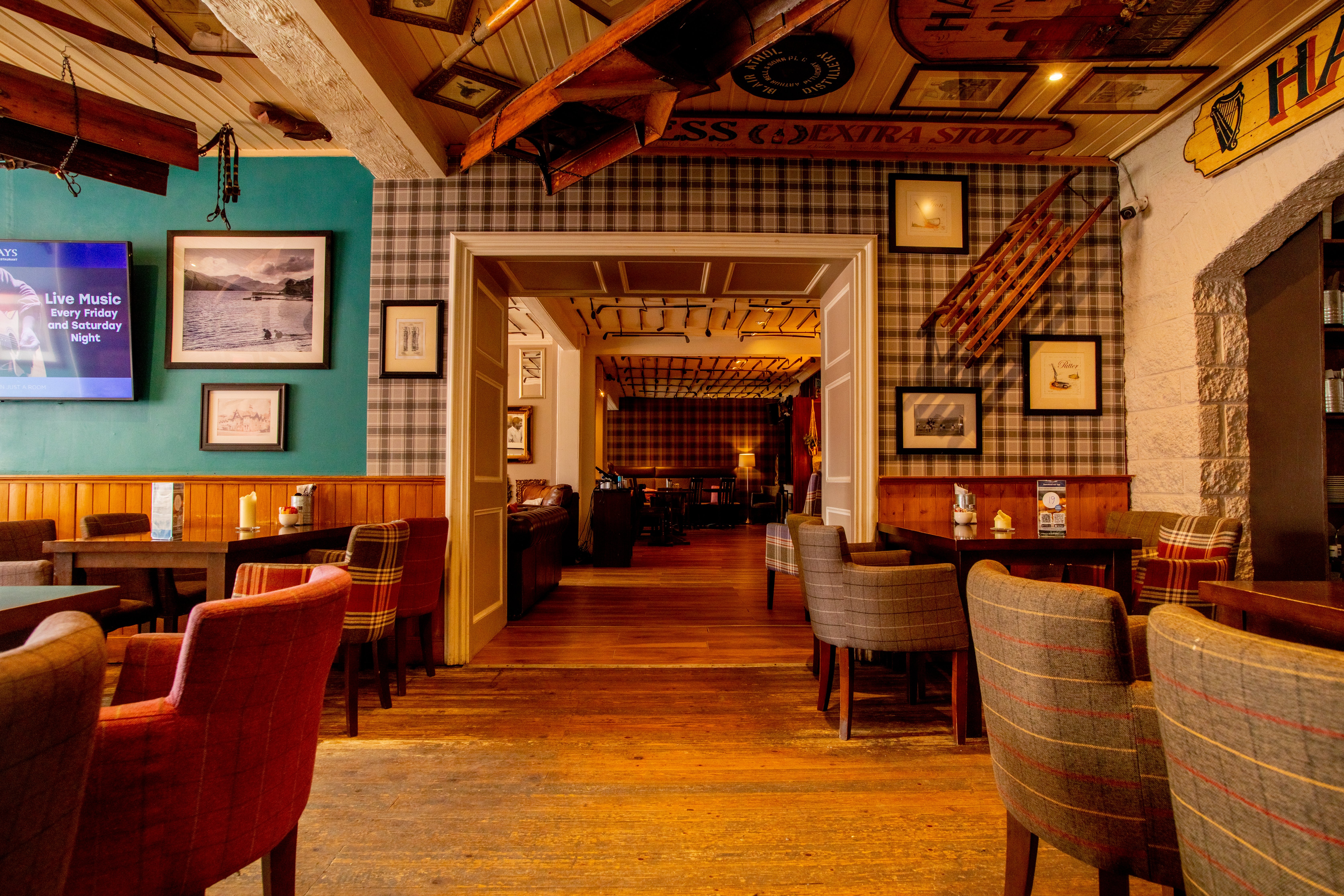 McKays Hotel Bar & Restaurant 26/33