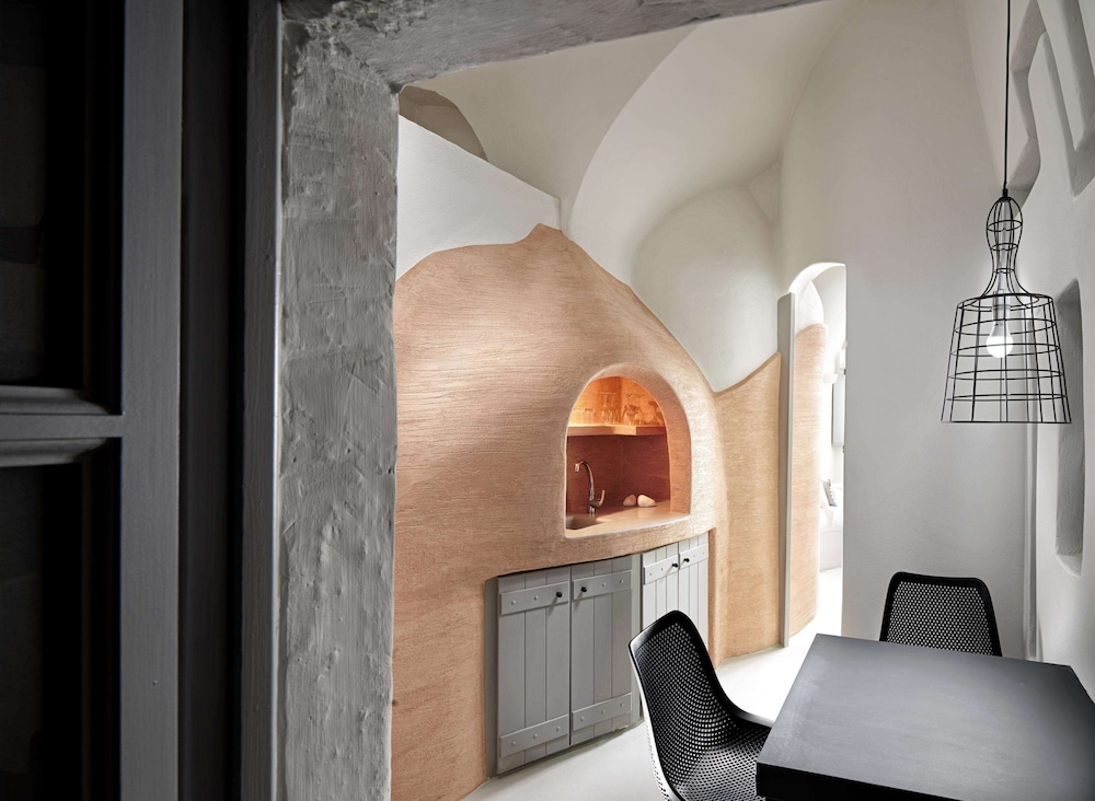 Tholos Resort 26/62