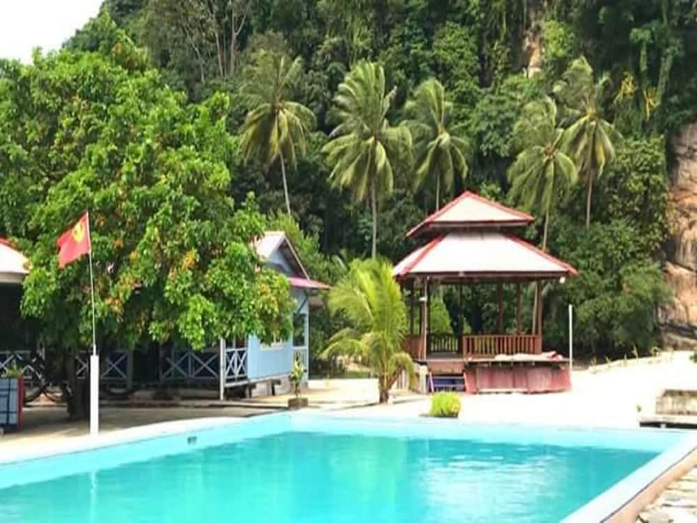 Capital O 91017 Tuba Beach Resort @ Pulau Tuba 30/34