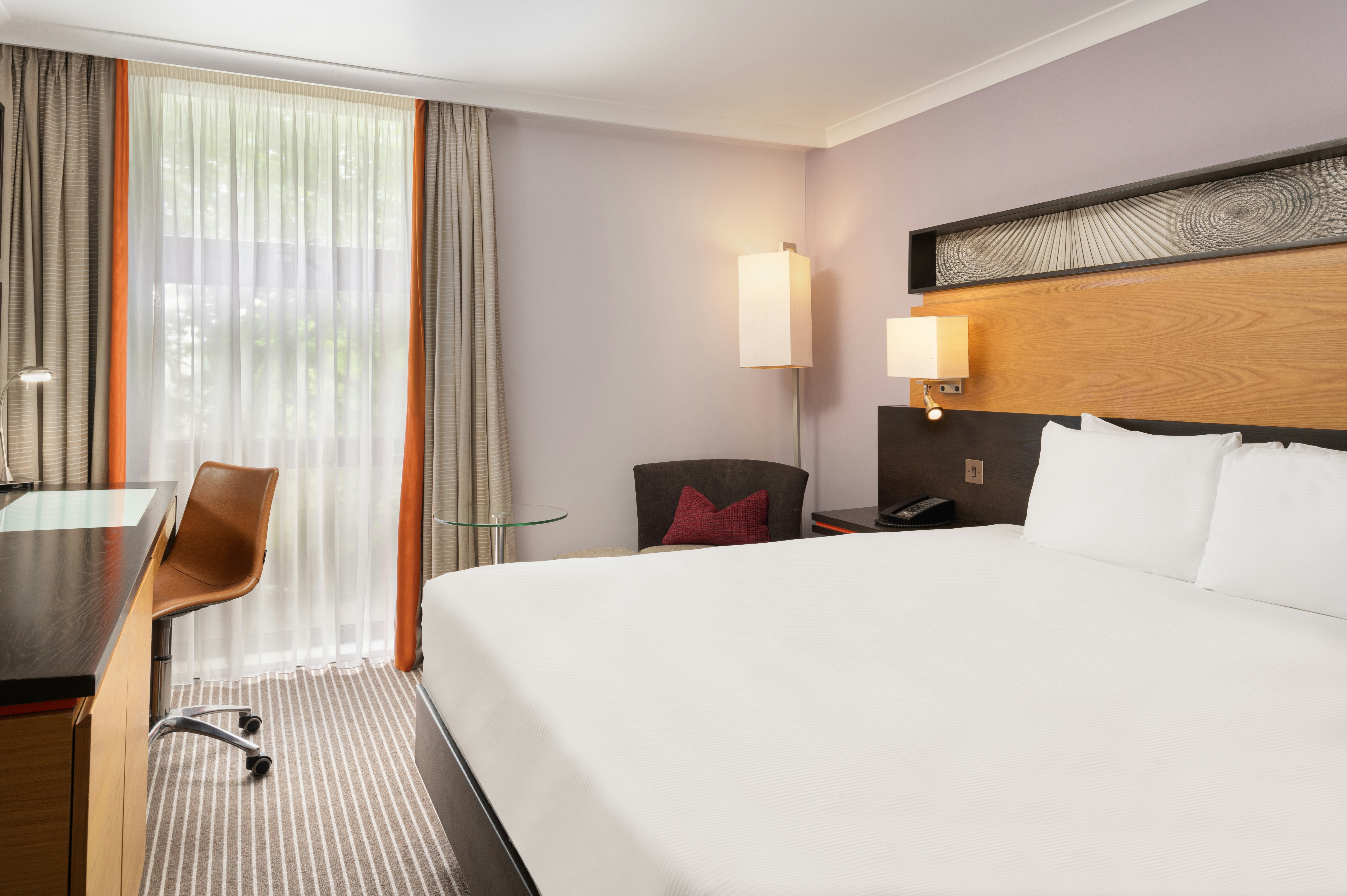 DELUXE, DOUBLE BED