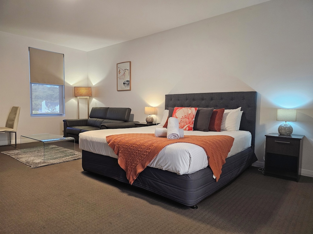 Robe Marina Accommodation 14/50