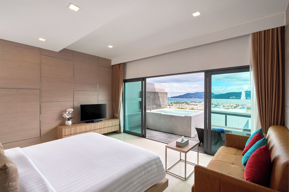 Premier Suite Jacuzzi Seaview (60sqm)